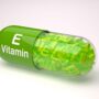 مسمومیت با ویتامین E چیست؟